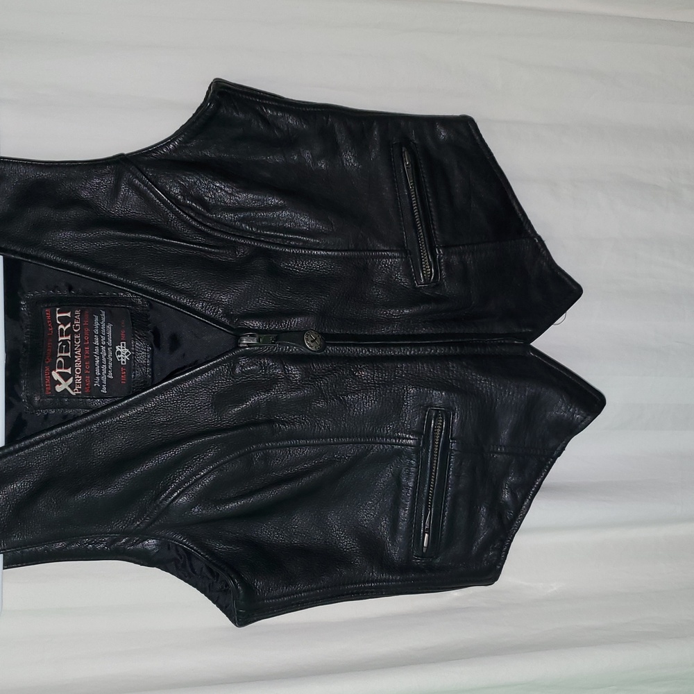 Vintage Black Leather Vest - Picture 4 of 13